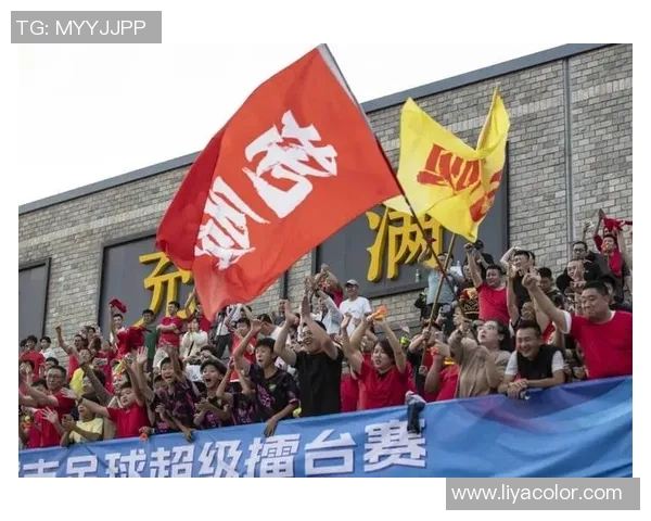 热血兄弟并肩作战以球星风采点燃绿茵荣耀瞬间